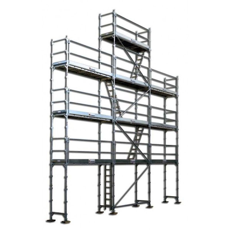 Échafaudage métallique 8 × 128 m²
